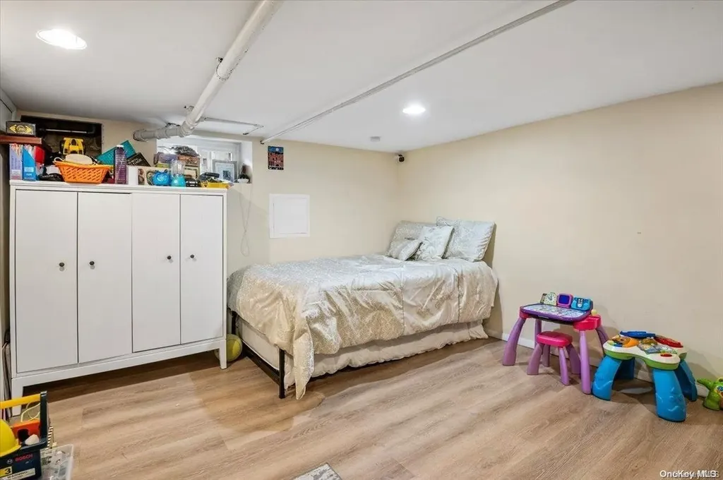 253 Court Place Cedarhurst NY 11516