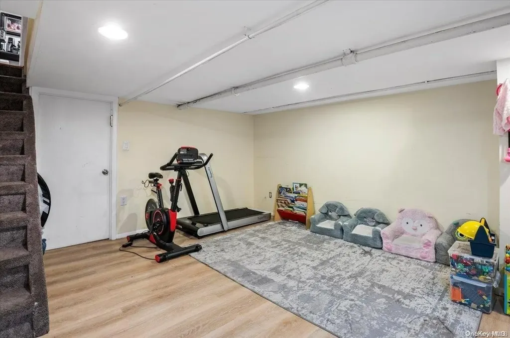 253 Court Place Cedarhurst NY 11516