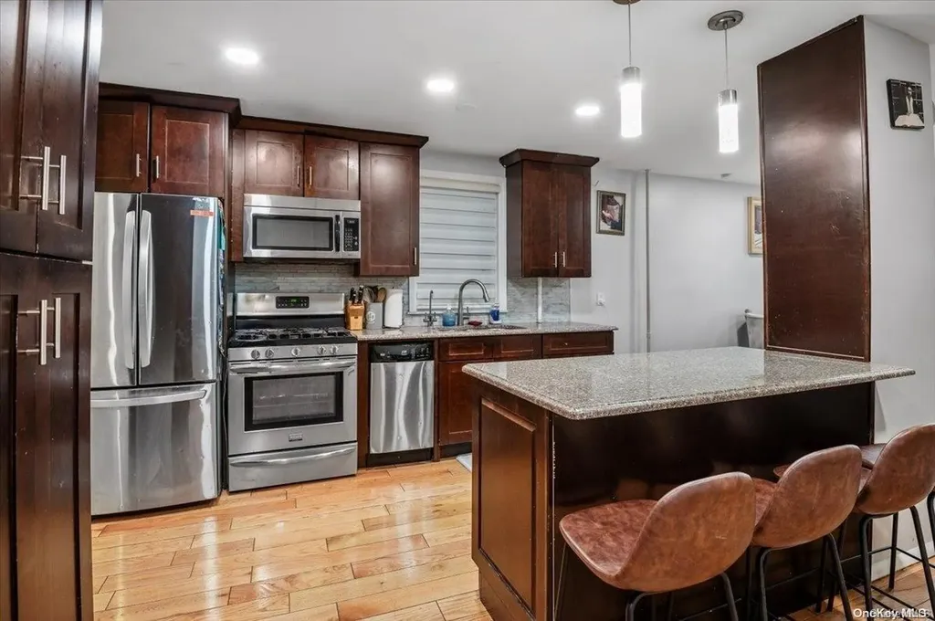253 Court Place Cedarhurst NY 11516