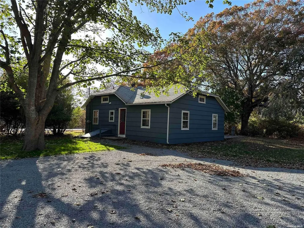277 County Road 39 Southampton NY 11968