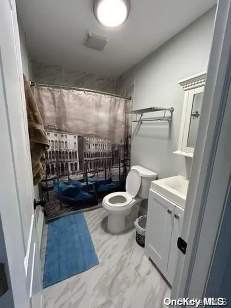 243 Whittier Drive Mastic Beach NY 11951