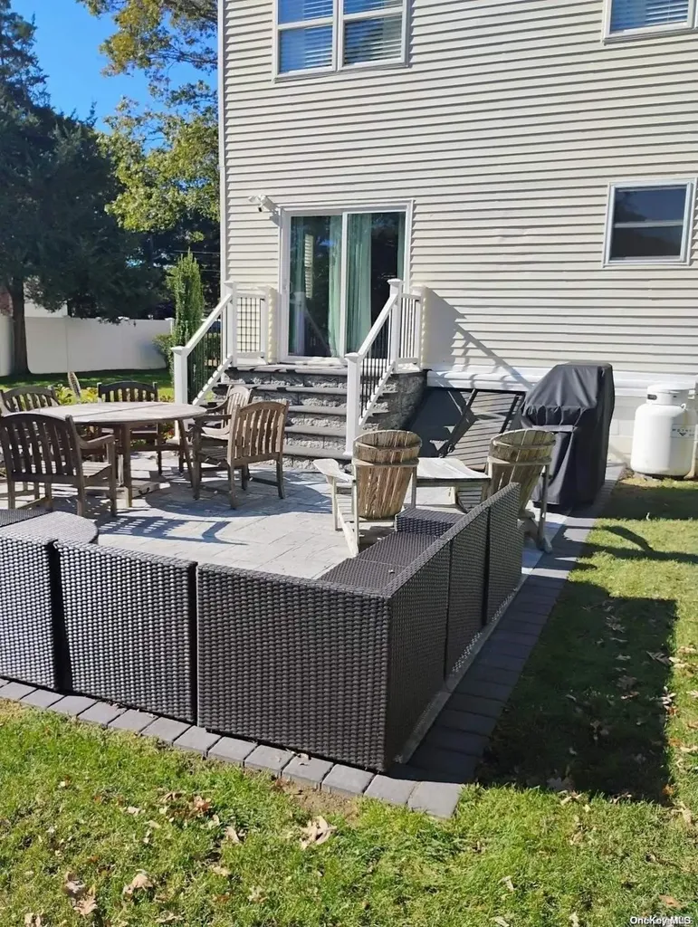 243 Whittier Drive Mastic Beach NY 11951