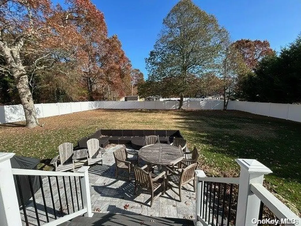 243 Whittier Drive Mastic Beach NY 11951