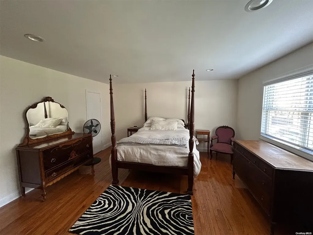243 Whittier Drive Mastic Beach NY 11951