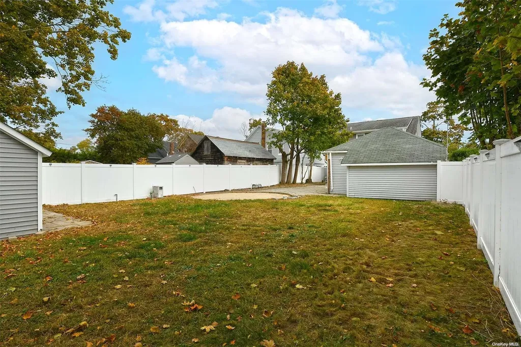 40 Jayne Avenue Patchogue NY 11772
