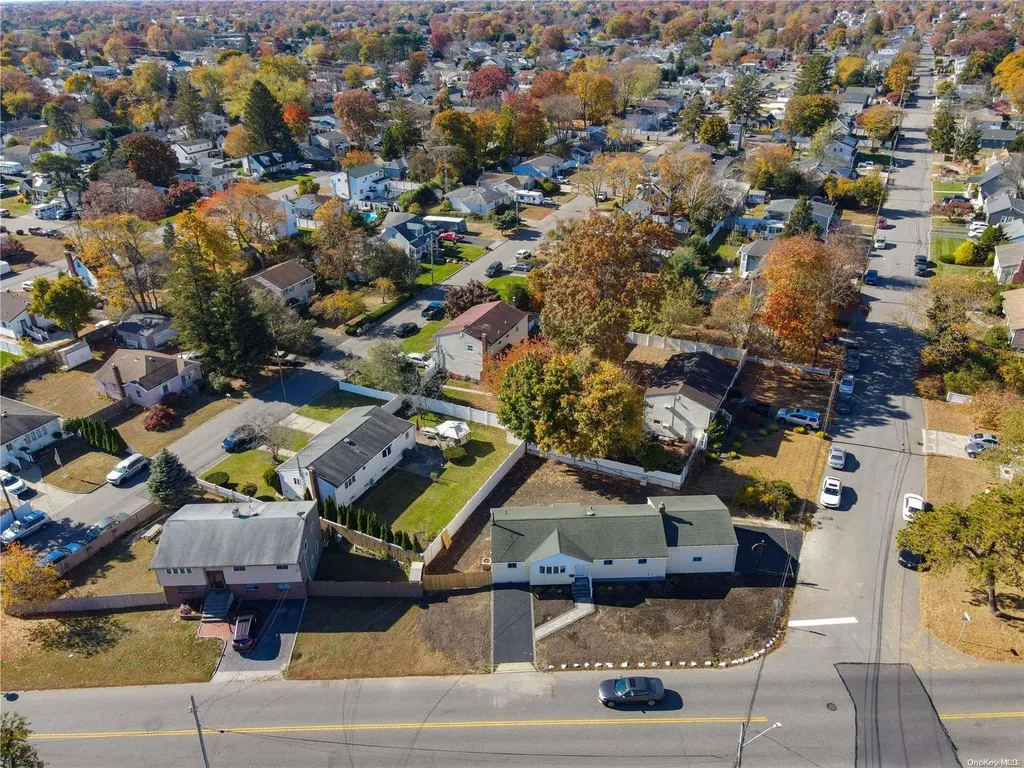 140 Hubbards Path West Babylon NY 11704