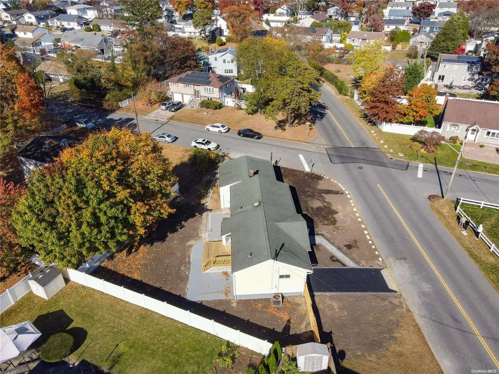 140 Hubbards Path West Babylon NY 11704