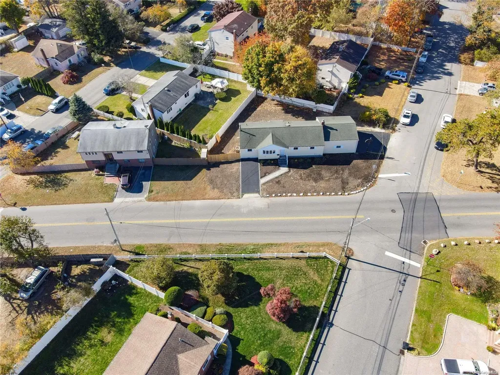 140 Hubbards Path West Babylon NY 11704