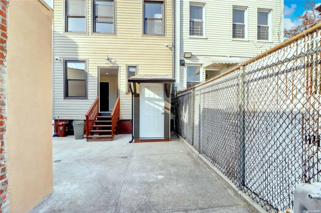 58-10 78th Avenue Ridgewood NY 11385