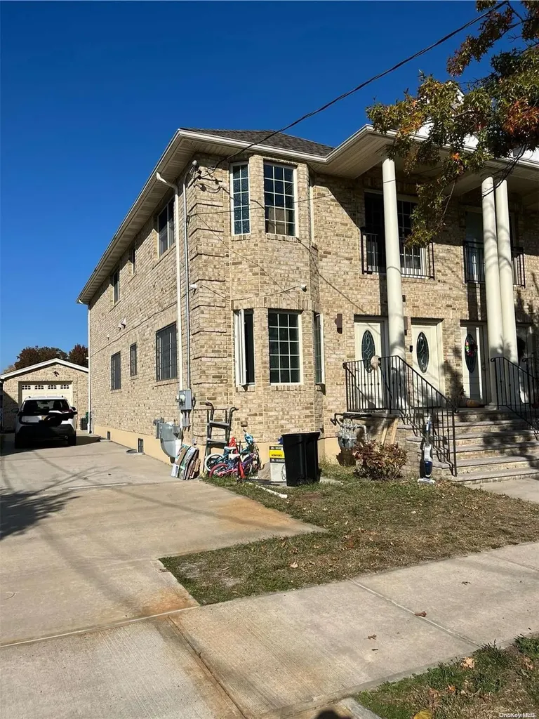 151-07 17th Avenue Whitestone NY 11357