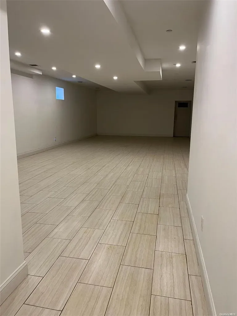 151-07 17th Avenue Whitestone NY 11357