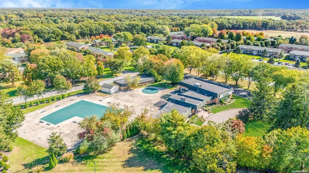 14 Fairview Circle Middle Island NY 11953