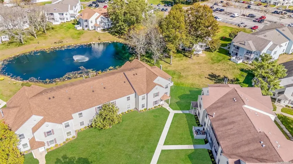 14 Fairview Circle Middle Island NY 11953