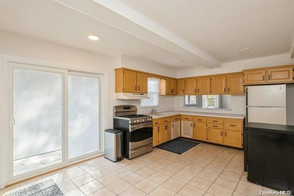 406 Walker Street West Babylon NY 11704