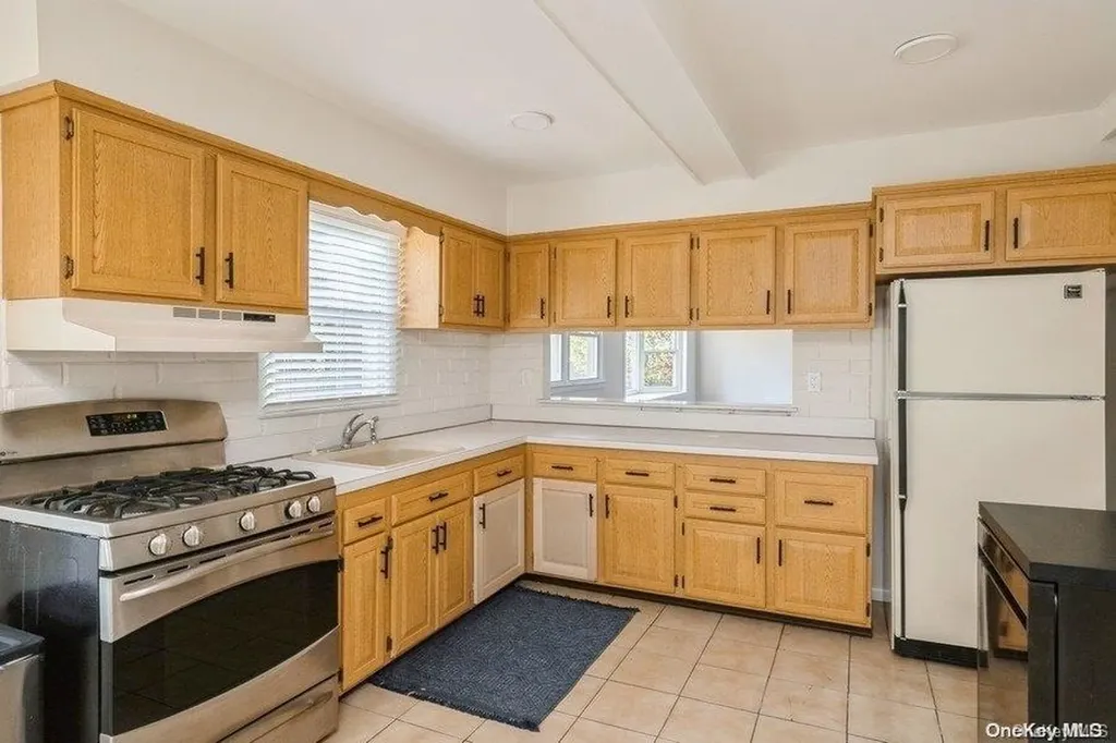 406 Walker Street West Babylon NY 11704