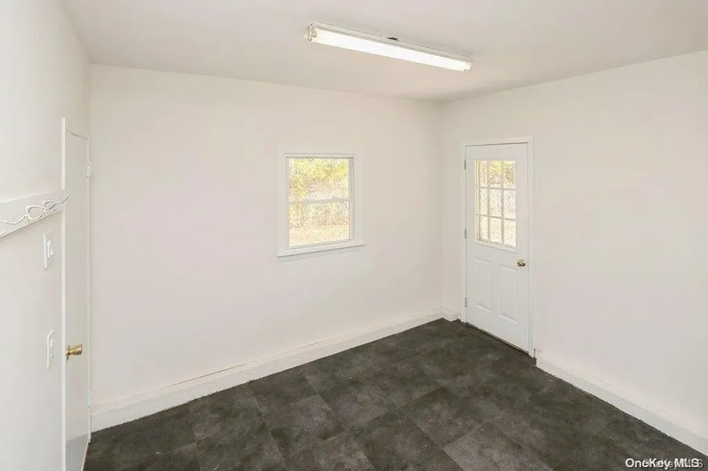 406 Walker Street West Babylon NY 11704