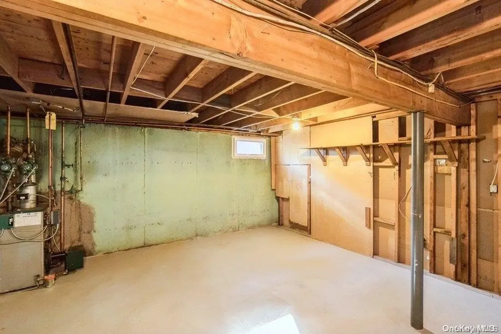 406 Walker Street West Babylon NY 11704