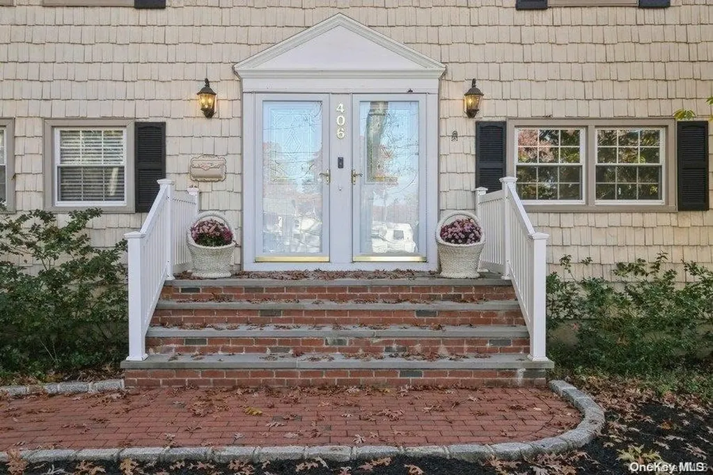 406 Walker Street West Babylon NY 11704