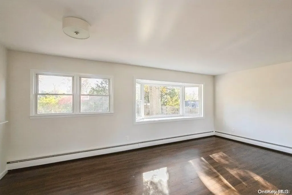 406 Walker Street West Babylon NY 11704