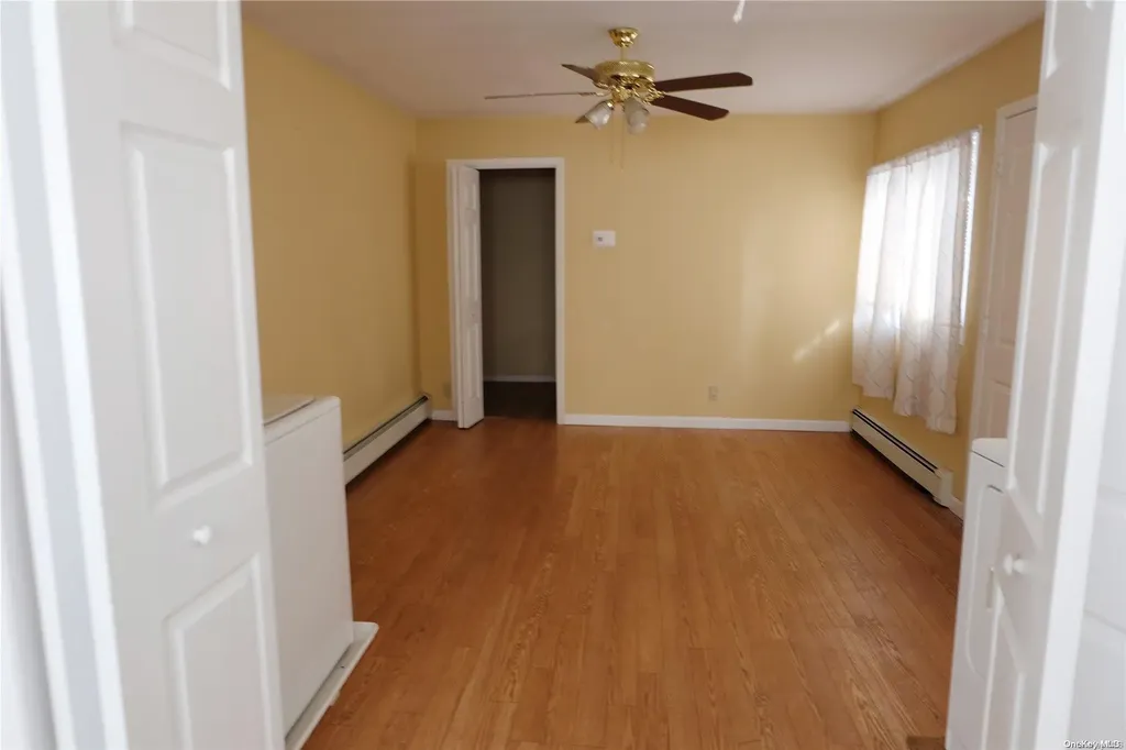 7 Bell Lane Levittown NY 11756