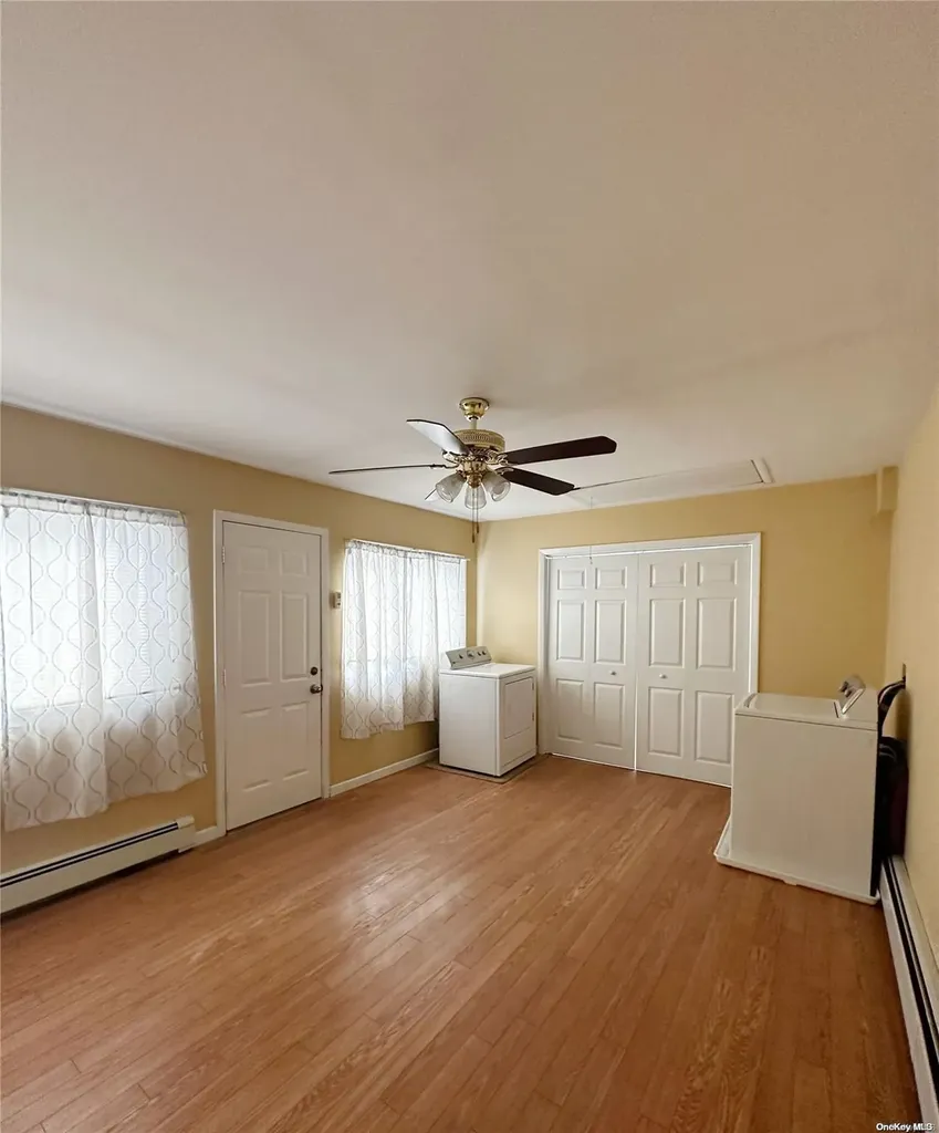 7 Bell Lane Levittown NY 11756