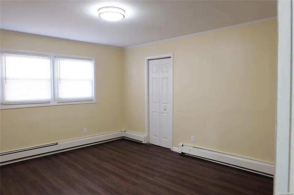 7 Bell Lane Levittown NY 11756