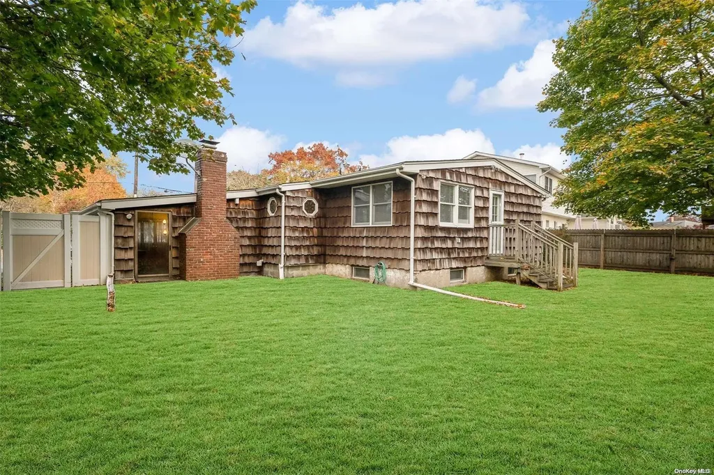 3 Peter Road Ronkonkoma NY 11779