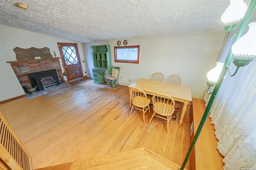3 Peter Road Ronkonkoma NY 11779
