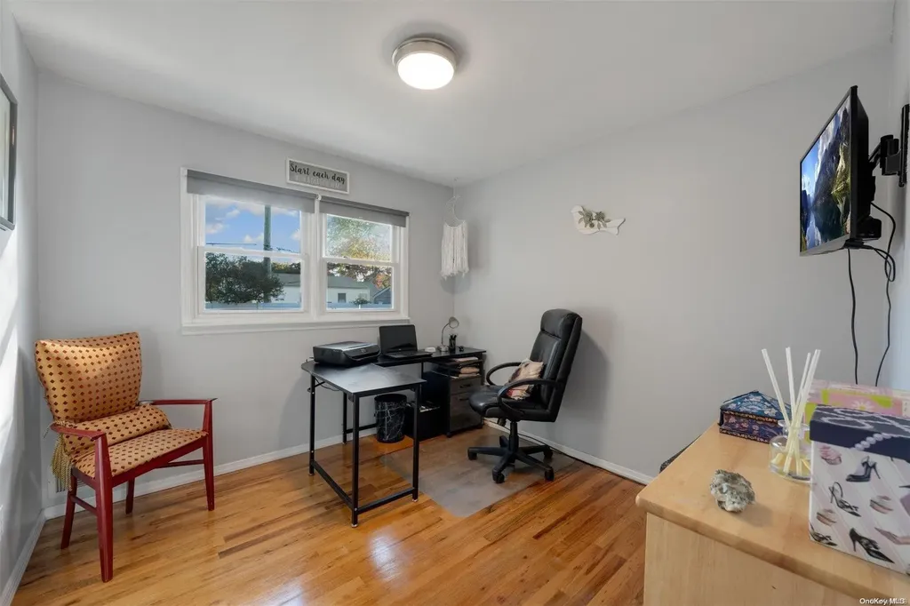 36 Calvert Avenue Commack NY 11725
