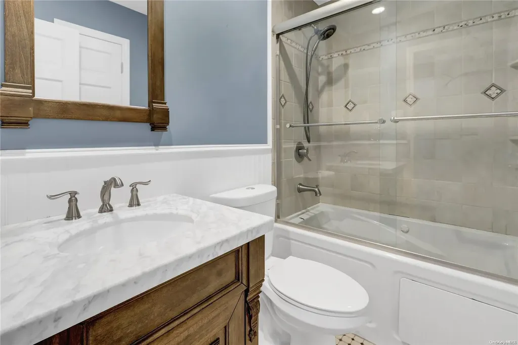 598 Central Avenue Massapequa NY 11758