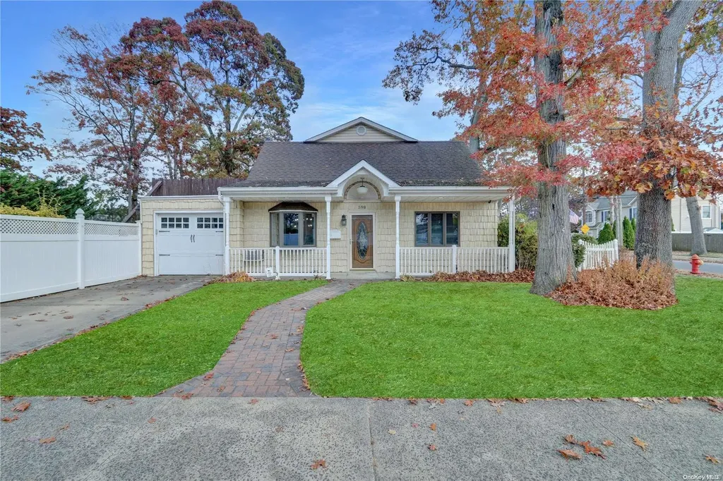 598 Central Avenue Massapequa NY 11758