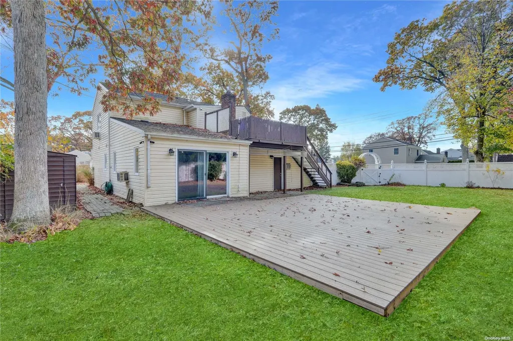598 Central Avenue Massapequa NY 11758