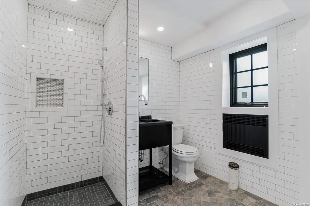 580 Edwards Street Baldwin NY 11510