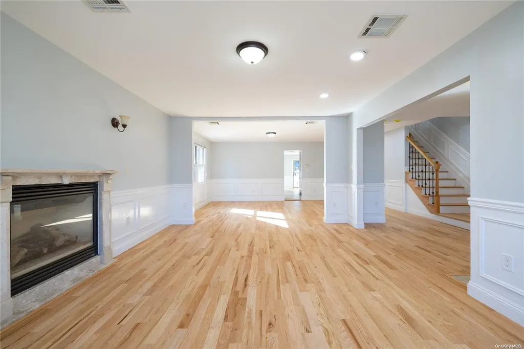 341 Daub Avenue Hewlett NY 11557
