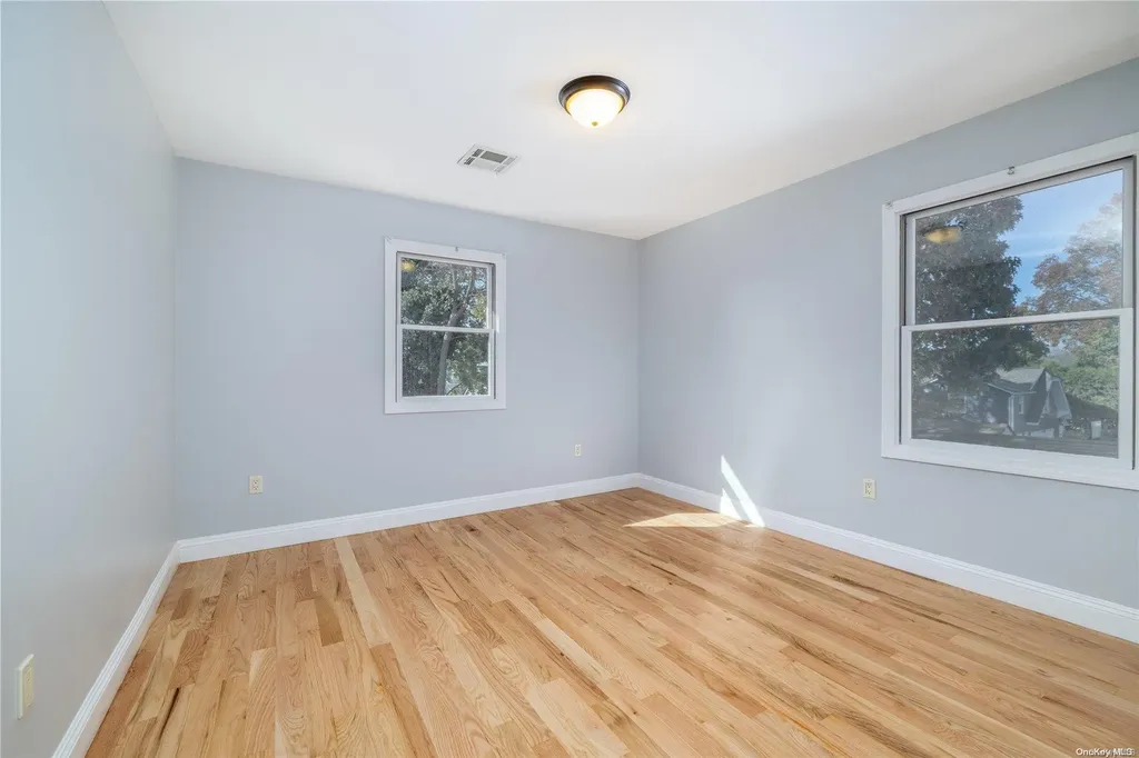 341 Daub Avenue Hewlett NY 11557
