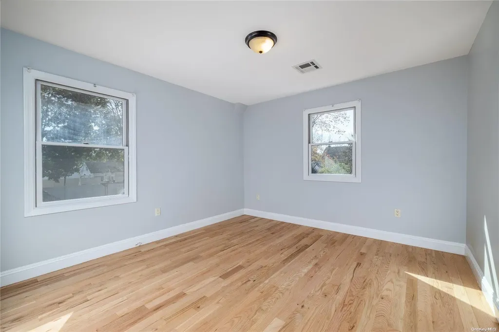 341 Daub Avenue Hewlett NY 11557