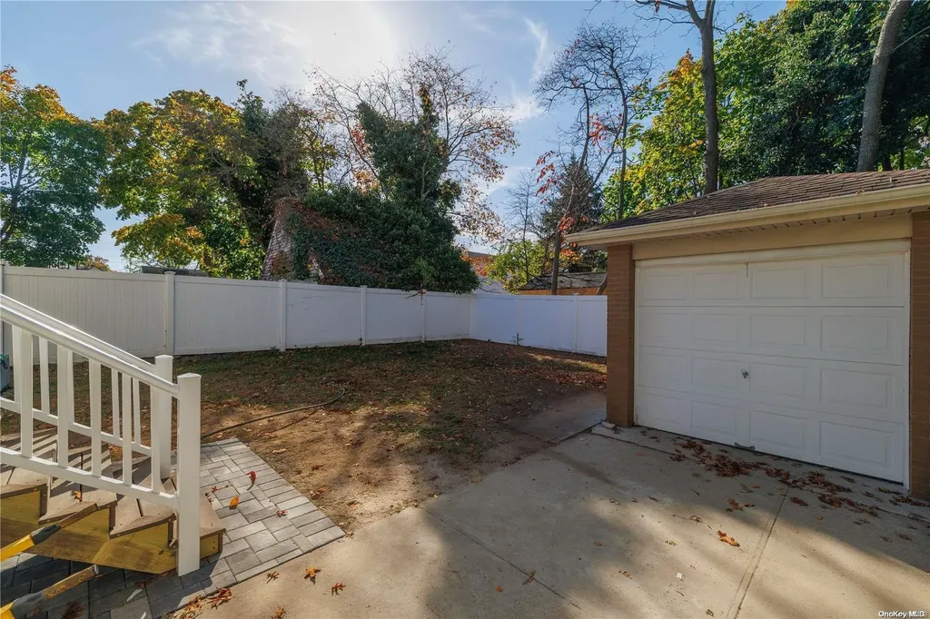 341 Daub Avenue Hewlett NY 11557