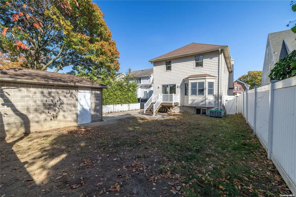341 Daub Avenue Hewlett NY 11557