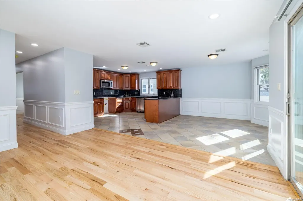 341 Daub Avenue Hewlett NY 11557