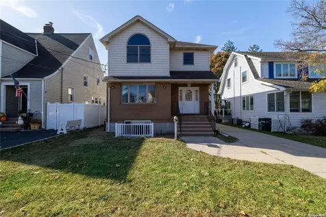 341 Daub Avenue Hewlett NY 11557