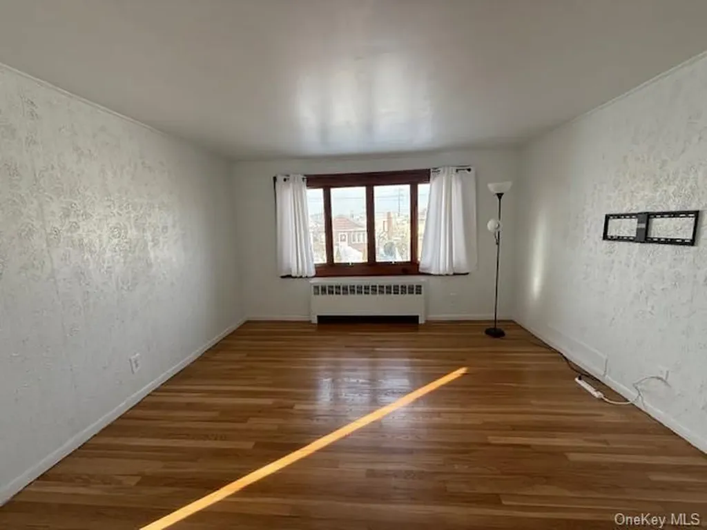 113 Parma Road Island Park NY 11558