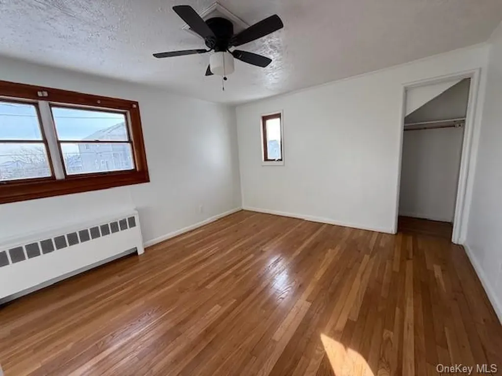 113 Parma Road Island Park NY 11558
