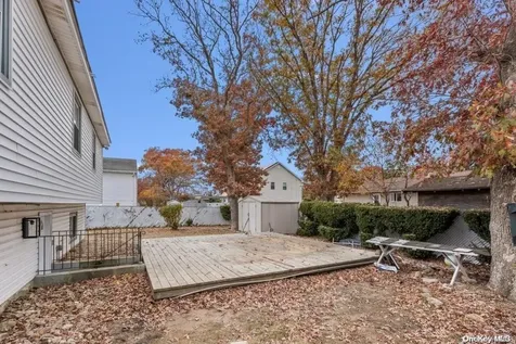 59 Benburb Street Amityville NY 11701