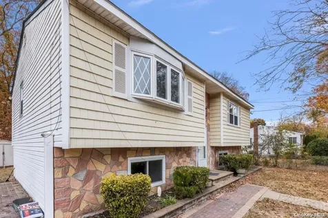 59 Benburb Street Amityville NY 11701