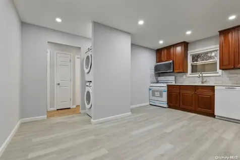 59 Benburb Street Amityville NY 11701