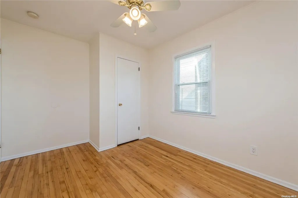 106 Barwick Boulevard Mineola NY 11501