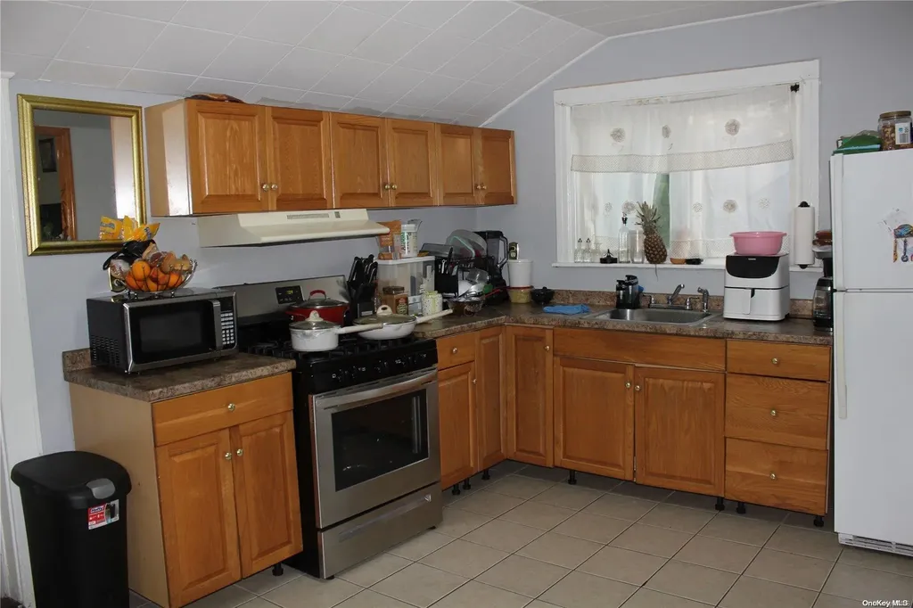 203 Hempstead Gardens Drive West Hempstead NY 11552