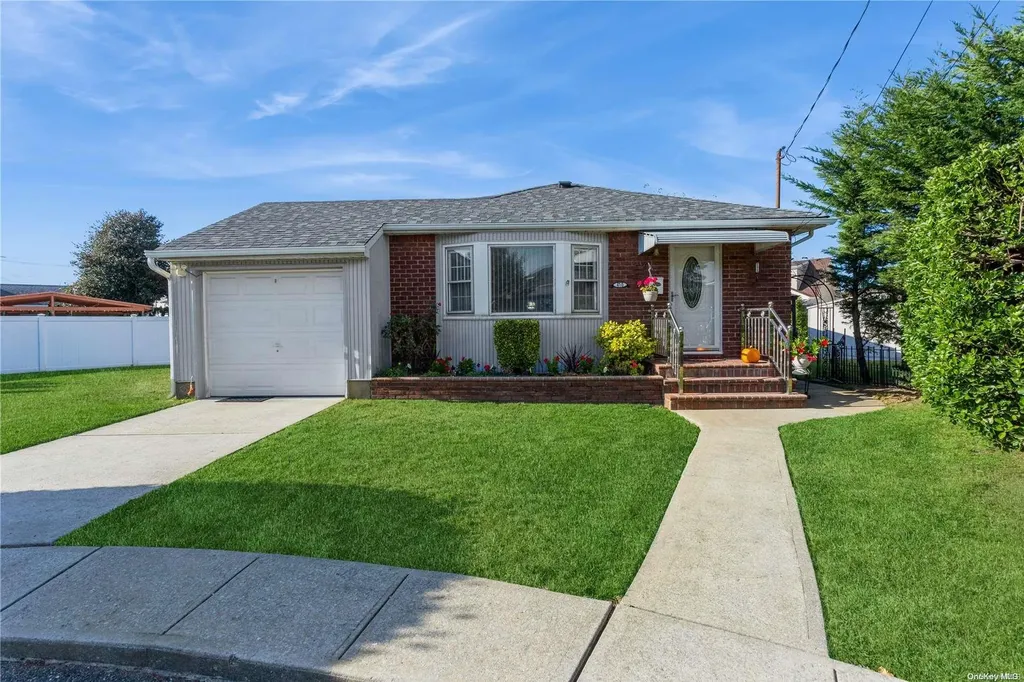 410 W Merrick Road Freeport NY 11520