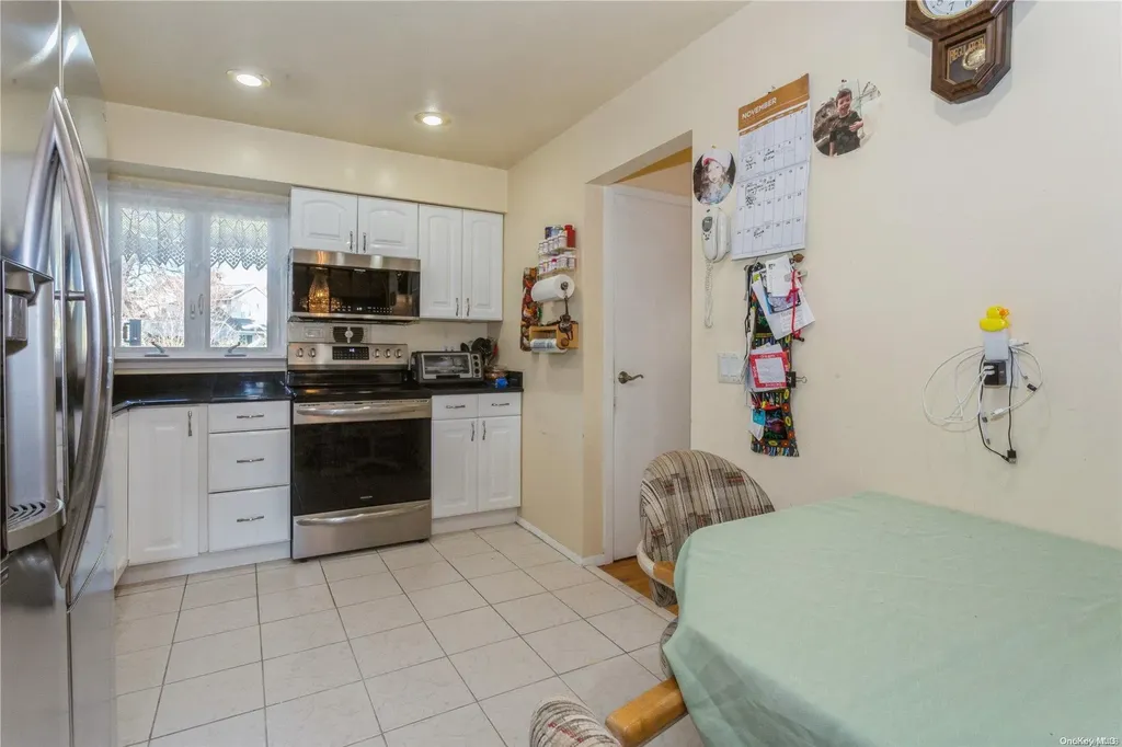 410 W Merrick Road Freeport NY 11520