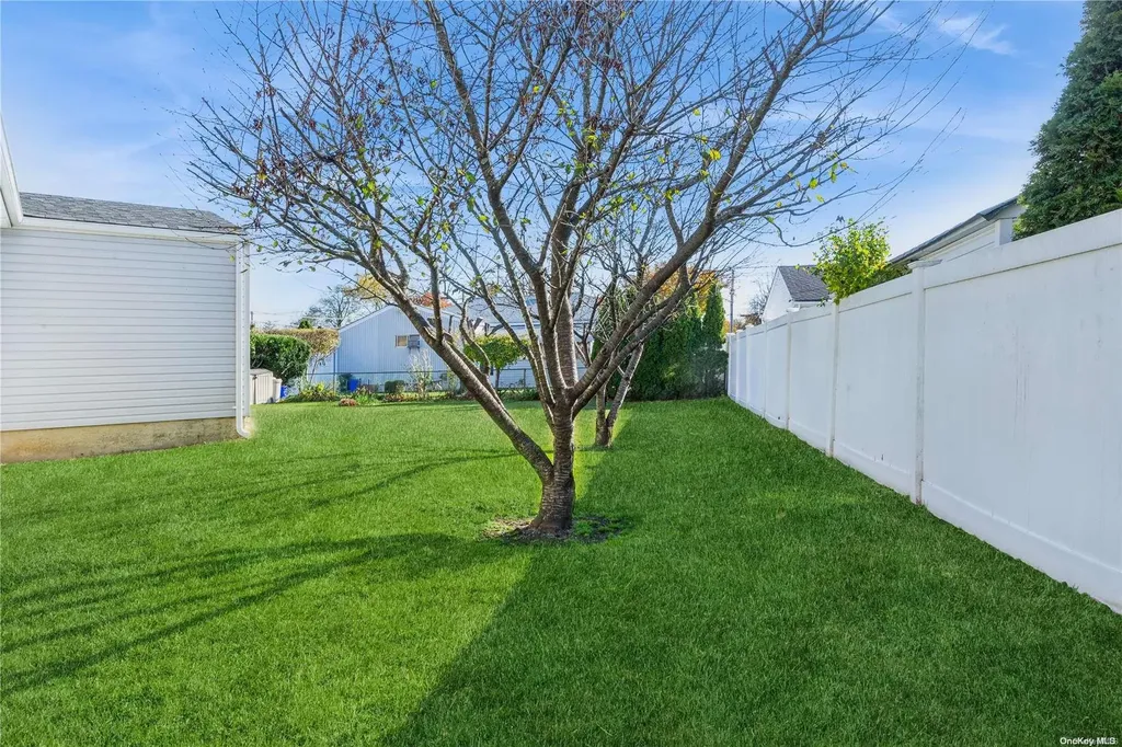 410 W Merrick Road Freeport NY 11520